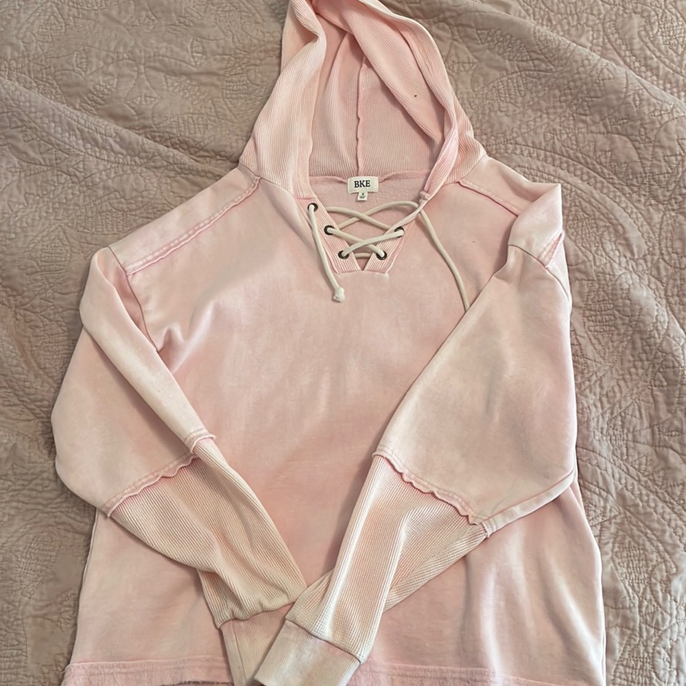 BKE pink pullover